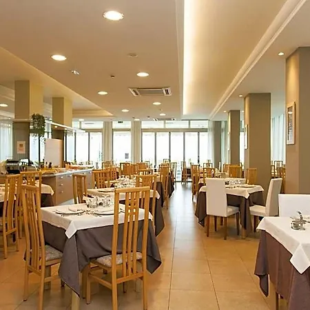 Orizzonte فندق ليدو دي يسولو