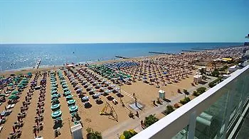 Orizzonte ليدو دي يسولو